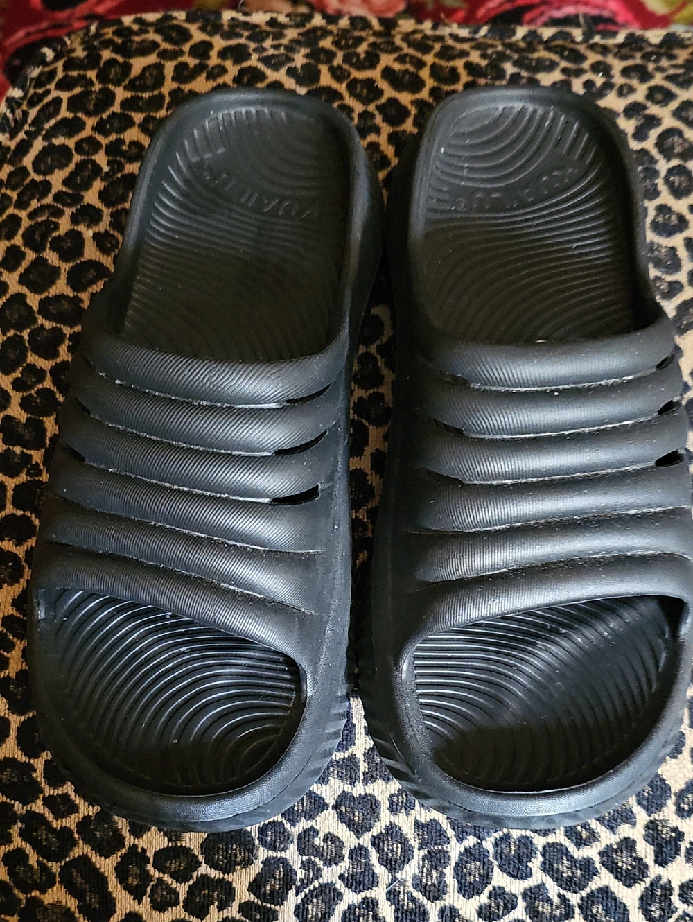 Black Slide Sandals for Women - Lightweight Comfort